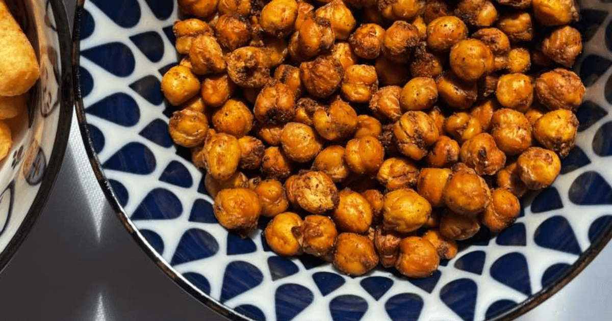 Bowl of roasted chickpeas